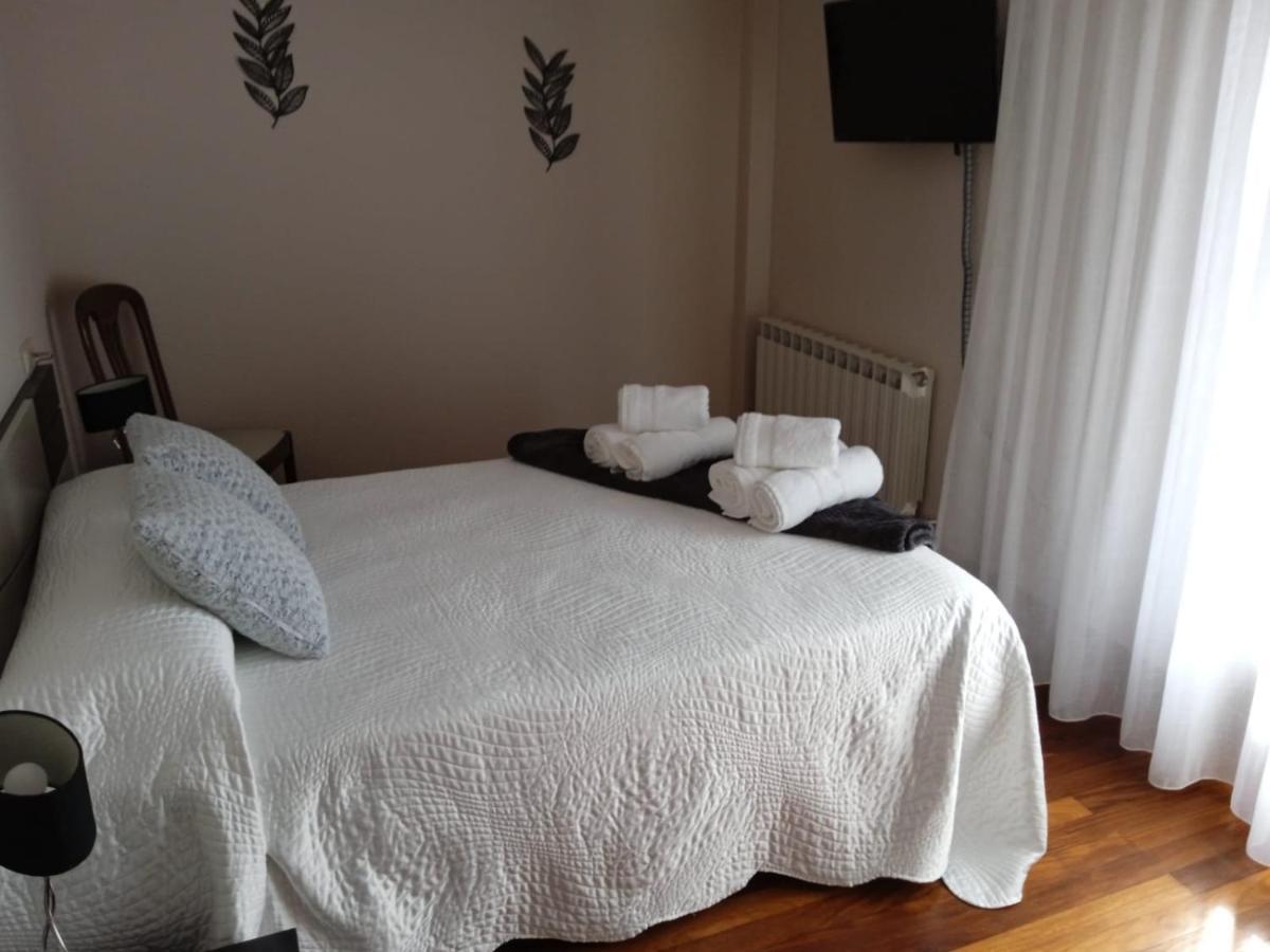 Pedroenea Apartamento Elizondo Bagian luar foto
