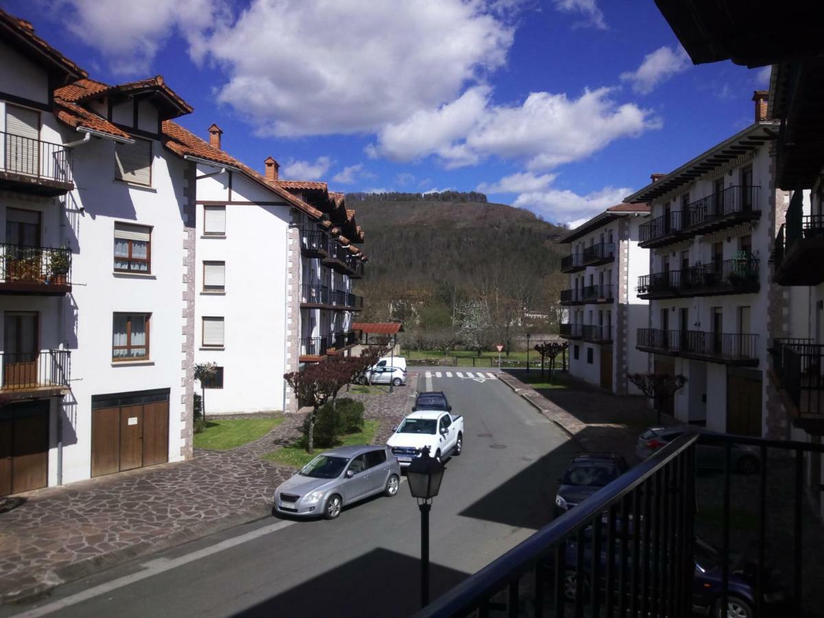 Pedroenea Apartamento Elizondo Bagian luar foto